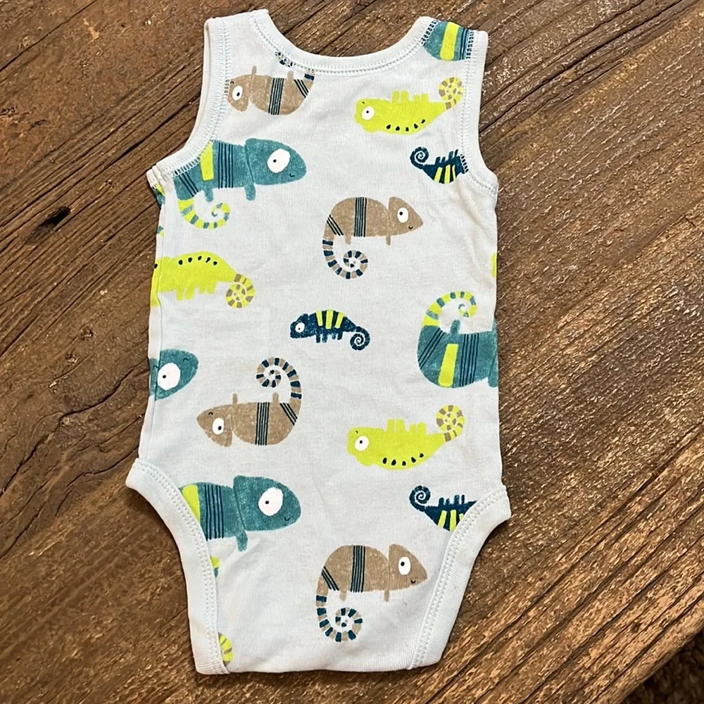 Carter’s Gecko Onesie‎